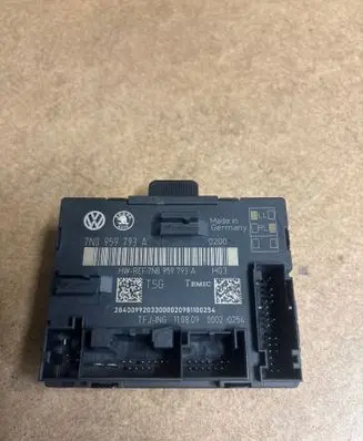 Skoda Superb B6 (3T) Door control unit/module 7N0959793A