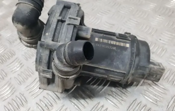 Audi A4 S4 B5 8D Secondary air pump 078906601D