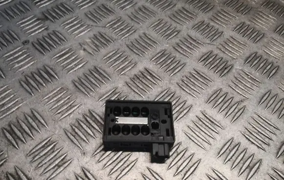 Land Rover Range Rover Sport L320 Rain sensor YDB500290