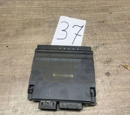 Mercedes-Benz S W220 Seat control module 2208205585 7271 04W07