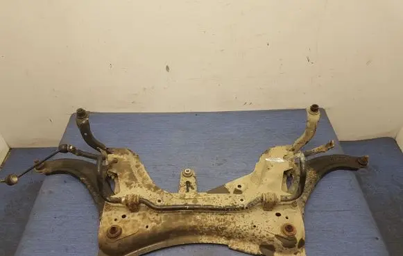 Renault Clio III Front subframe
