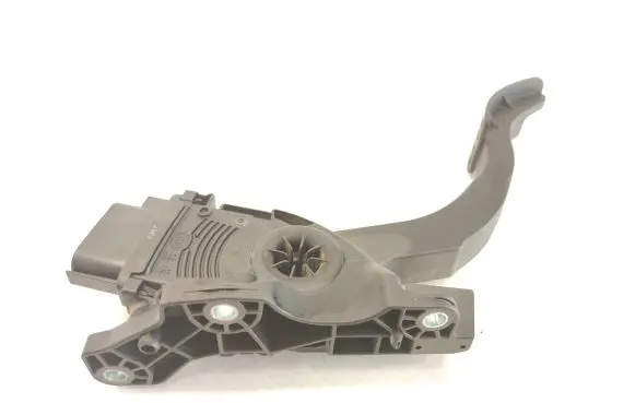 Volvo V70 Accelerator throttle pedal 6G929F836BD C95YE02