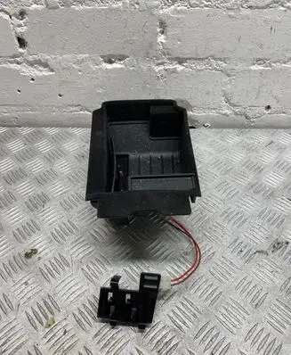 BMW 7 G11 G12 Wireless charging module 6827189
