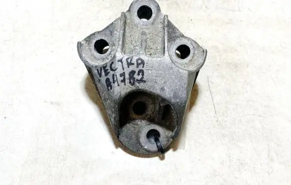 Opel Vectra B Engine mounting bracket 9224052 24499029