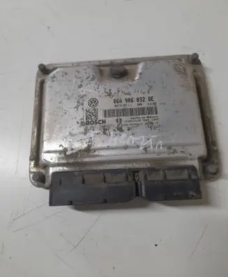 Volkswagen Jetta V Engine control unit/module 06A906032QE 1039S10139 81208553