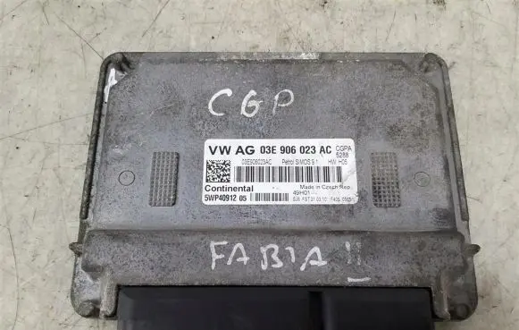 Skoda Fabia Mk2 (5J) Engine control unit/module 03E906023AC