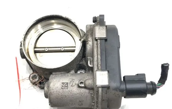 Volkswagen Golf VII Engine shut-off valve 04E133062Q