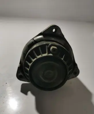 BMW 5 F10 F11 Engine mount bracket 6775906