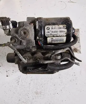BMW 5 E39 ABS Pump 34511090428