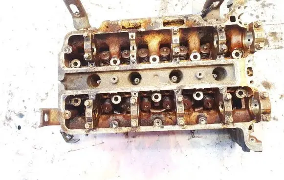 Engine head