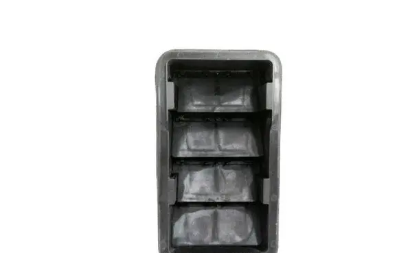Land Rover Range Rover Sport L320 Quarter panel pressure vent JDD000051