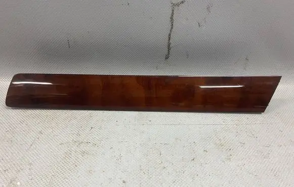 Volkswagen Touareg II Front door trim bar 7P6867440L