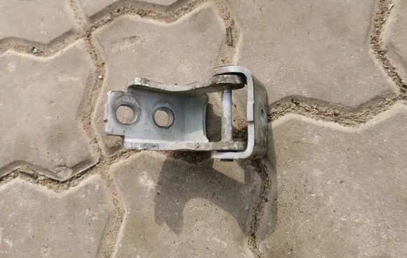Renault Megane III Front door upper hinge 804000016RF