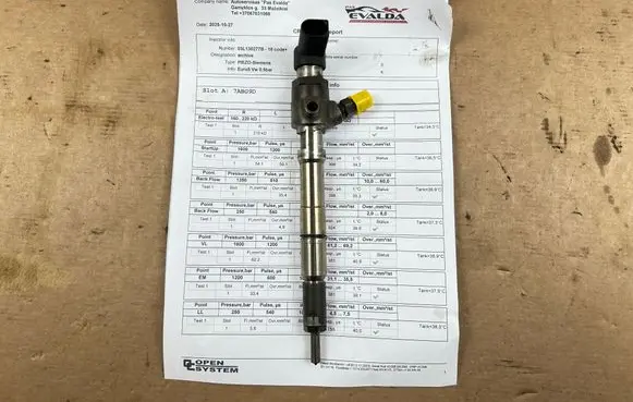 Volkswagen Caddy Fuel injector 03L130277B