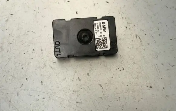 BMW 2 Active Tourer U06 Aerial antenna amplifier 9856130