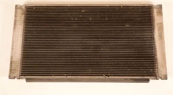 Mini One - Cooper Coupe R56 Coolant radiator 2751275