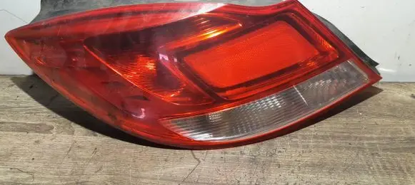 Rear/tail lights