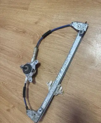 Peugeot 406 Rear door manual window regulator 