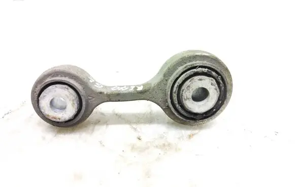 Rear control arm