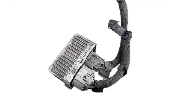 Opel Corsa D Glow plug pre-heat relay 55574293