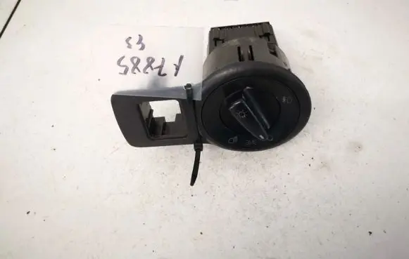 Skoda Octavia Mk1 (1U) Light switch 3b0941531
