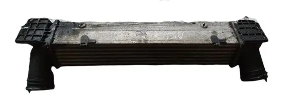 BMW 3 E90 E91 Intercooler radiator 752491607 3093796