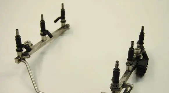 Mercedes-Benz CLS C219 Fuel main line pipe