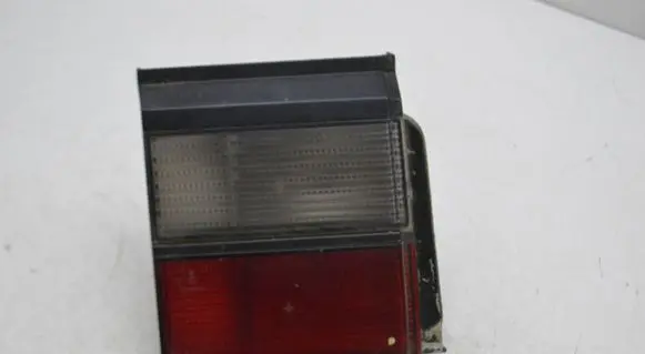 Volkswagen PASSAT B3 Tailgate rear/tail lights 357945107