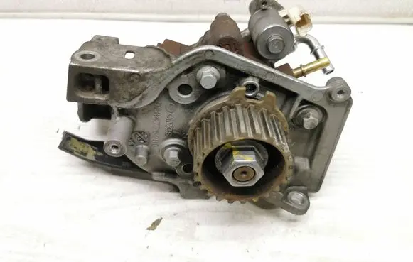 Volvo C30 Fuel injection high pressure pump A2C53384062 9676289780 5WS40893