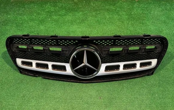Mercedes-Benz GLA W156 Front grill