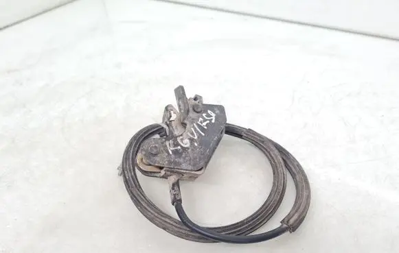 Volkswagen Caddy Rear door lock 6K9827505