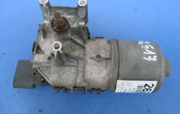 Alfa Romeo 147 Front wiper linkage and motor