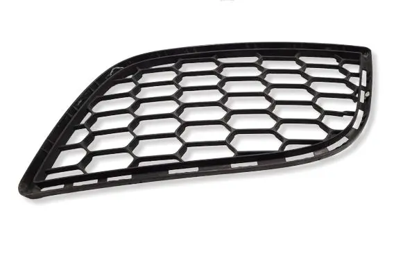 Alfa Romeo Giulietta Front bumper lower grill 156085893 C570