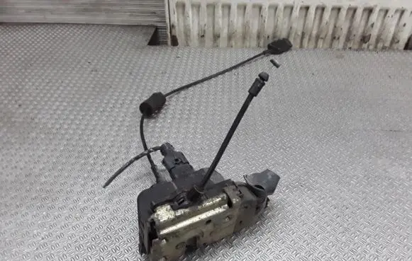 Renault Espace IV Front door lock