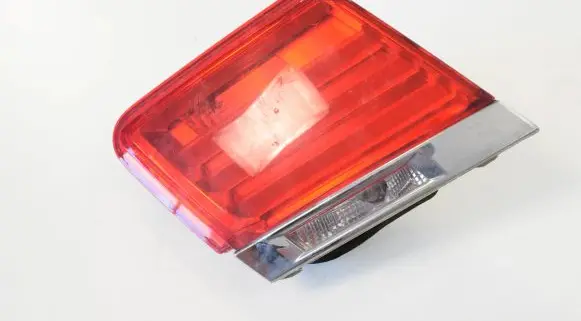 Tailgate rear/tail lights
