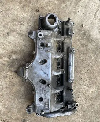 Volvo V70 Rocker cam cover 