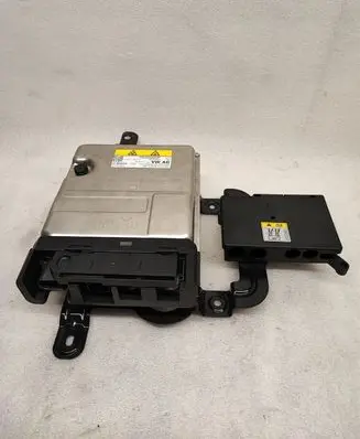 Audi SQ7 Voltage converter/converter module 4M0959663