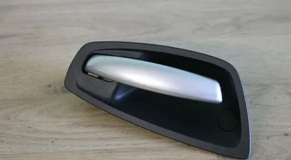 BMW 1 E81 E87 Front door interior handle 7147164