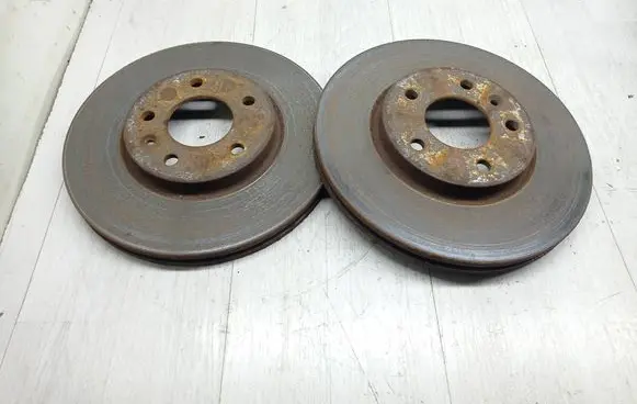 Opel Astra J Front brake disc