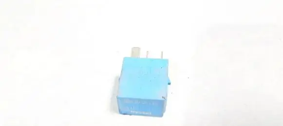 Nissan Almera N16 Other relay 252309f920 4ra007813-03