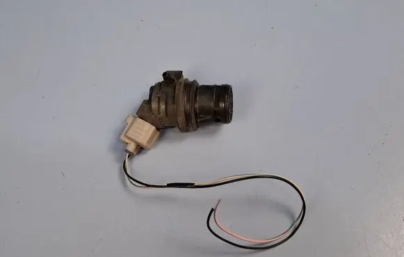 Mazda 6 Windscreen/windshield washer pump 8603109170
