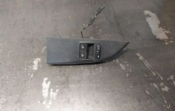 Skoda Fabia Mk1 (6Y) Electric window control switch 1J3959857A