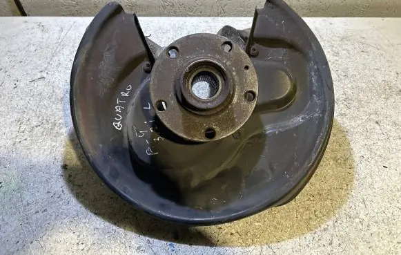 Audi A4 S4 B7 8E 8H Rear wheel hub