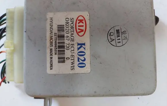 KIA Sportage Other control units/modules 0K02067720