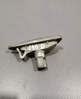 Hyundai i30 Front fender indicator light