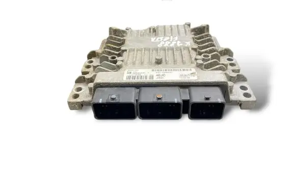 Ford Fiesta Engine control unit/module 8V2112A650EC 5WS40584CT