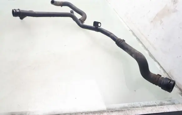 Volkswagen Golf V Engine coolant pipe/hose 06A121065CB 3B0122291B