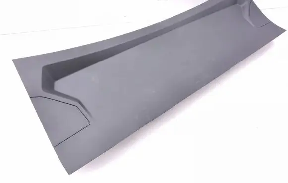 Renault Scenic E-Tech V Tailgate/boot lid cover trim 909003167R