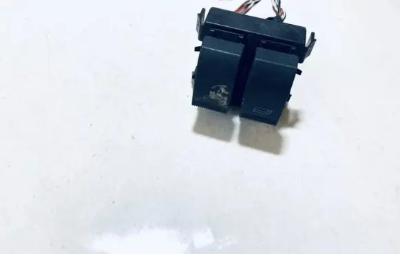 Audi A3 S3 8L Electric window control switch 8l0959851 501667