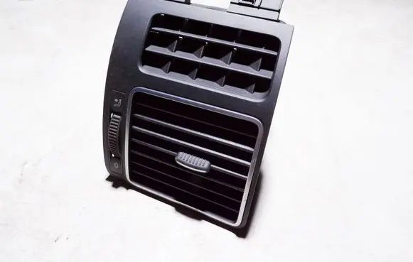 Volkswagen Touran II Dashboard side air vent grill/cover trim 1T0819704B